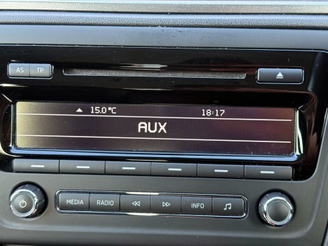 Skoda Rapid Spaceback Spaceback 1.2 Tsi White #38