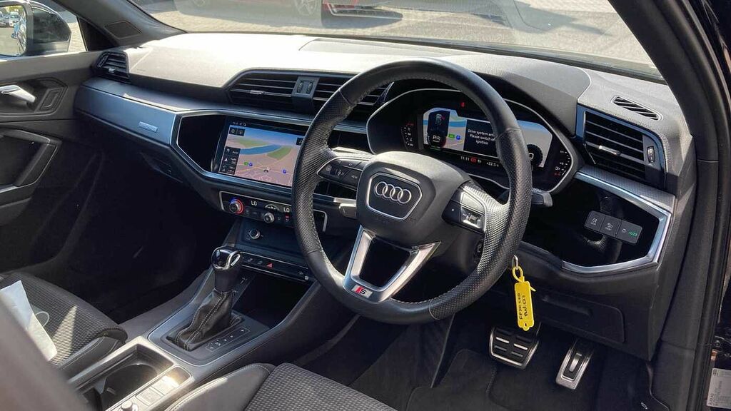 Audi Q3 35 Tdi S Line S Tronic FP70CZO Black #4