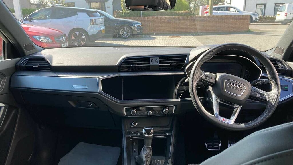 Audi Q3 35 Tdi S Line S Tronic FP70CZO Black #5