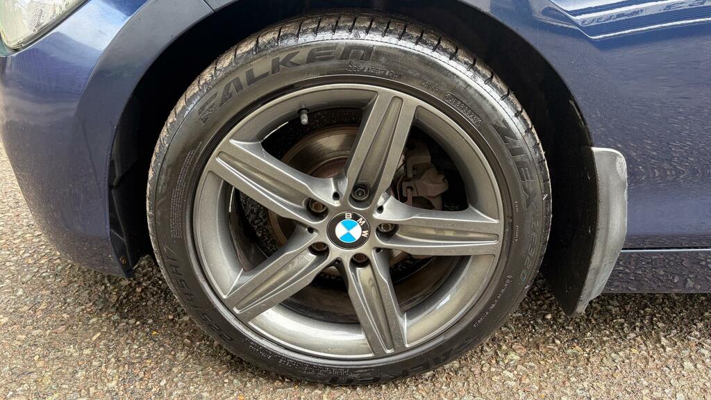 BMW 1 Series Hatchback Grey #39