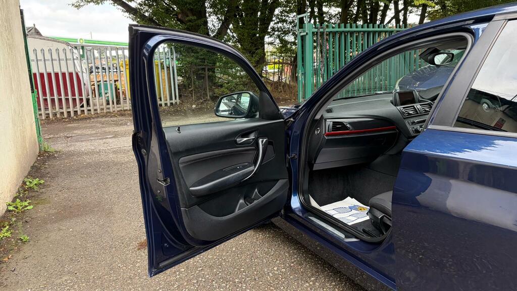 BMW 1 Series Hatchback Grey #48