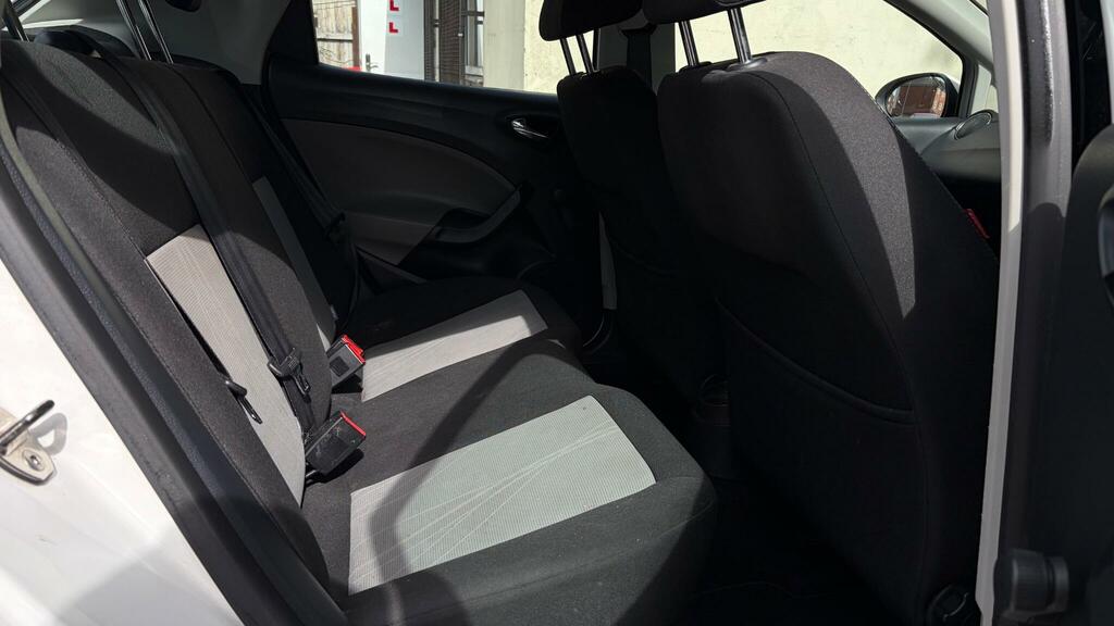 Seat Ibiza Hatchback 1.4 Toca 2013 White #25