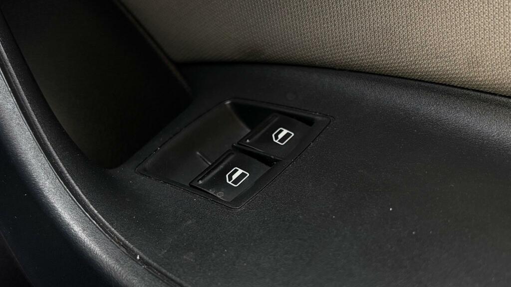 Seat Ibiza Hatchback 1.4 Toca 2013 White #22