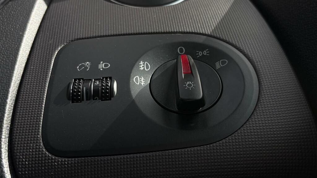 Seat Ibiza Hatchback 1.4 Toca 2013 White #21