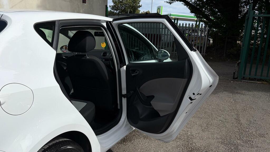 Seat Ibiza Hatchback 1.4 Toca 2013 White #39