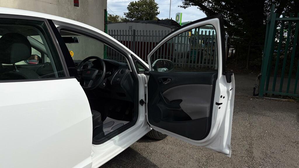 Seat Ibiza Hatchback 1.4 Toca 2013 White #38