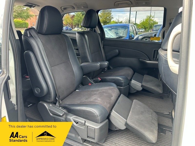 Toyota Estima Hatchback Black #7