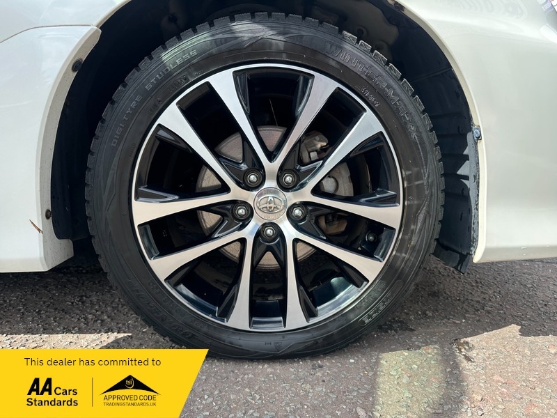 Toyota Estima Hatchback Black #28