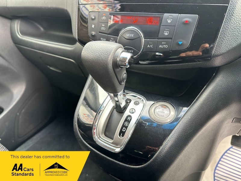 Nissan Serena Automatic 5dr White #19