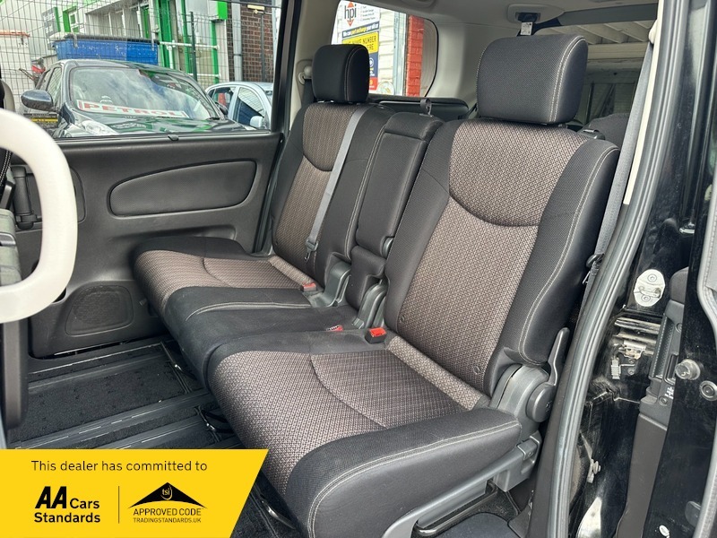 Nissan Serena Automatic 5dr White #9