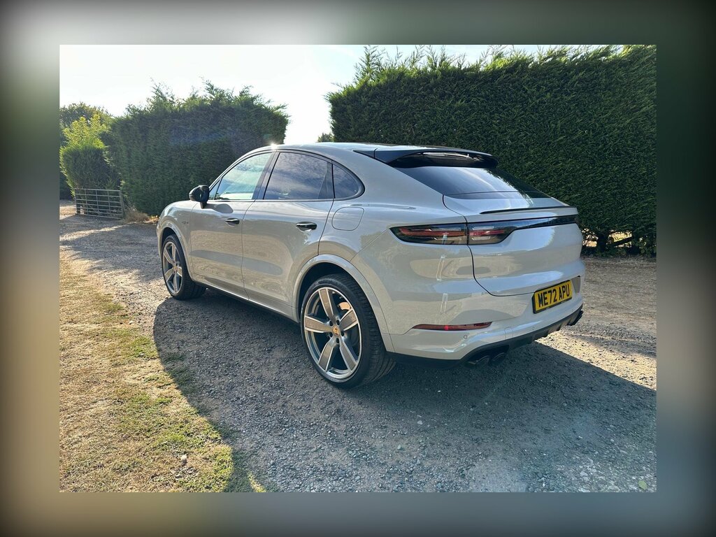Porsche Cayenne 3.0 V6 E-hybrid 17.9Kwh Platinum Edition Tiptronic Grey #2