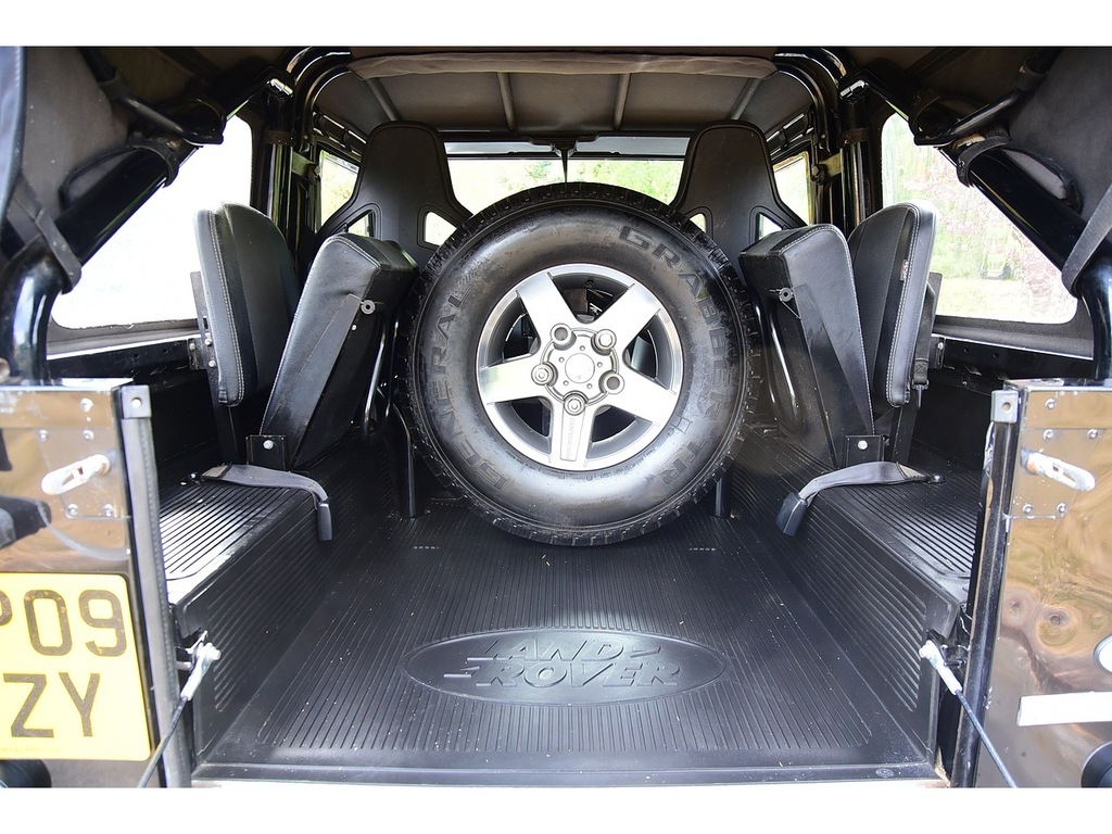 Land Rover Defender 90 Blue #22