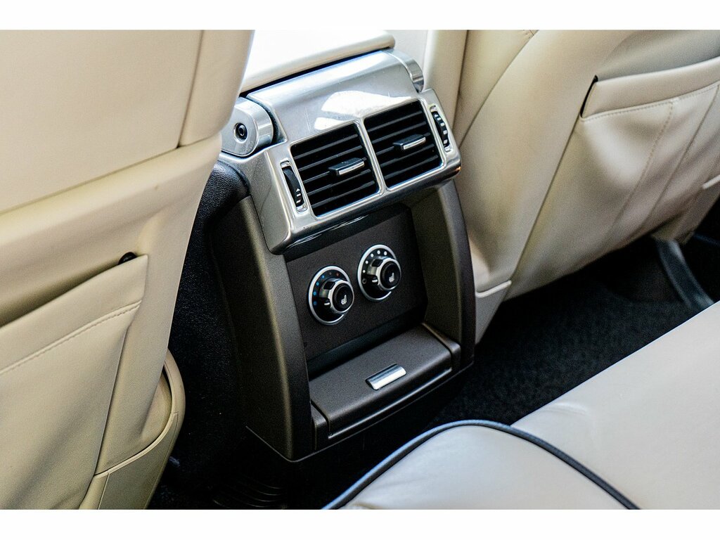 Land Rover Range Rover Black #24