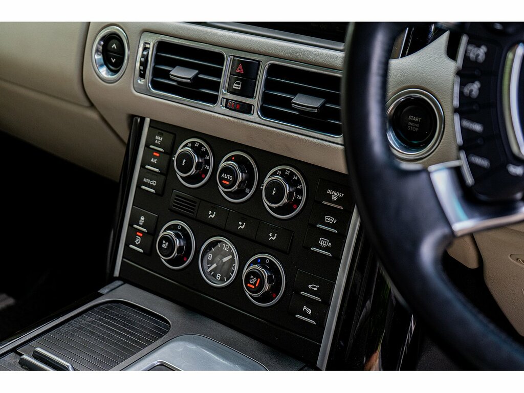 Land Rover Range Rover Black #15