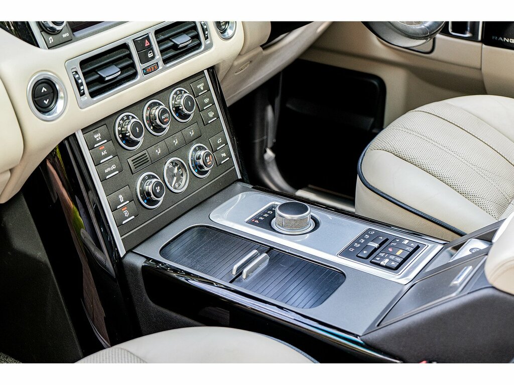Land Rover Range Rover Black #21
