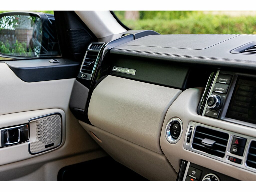 Land Rover Range Rover Black #16