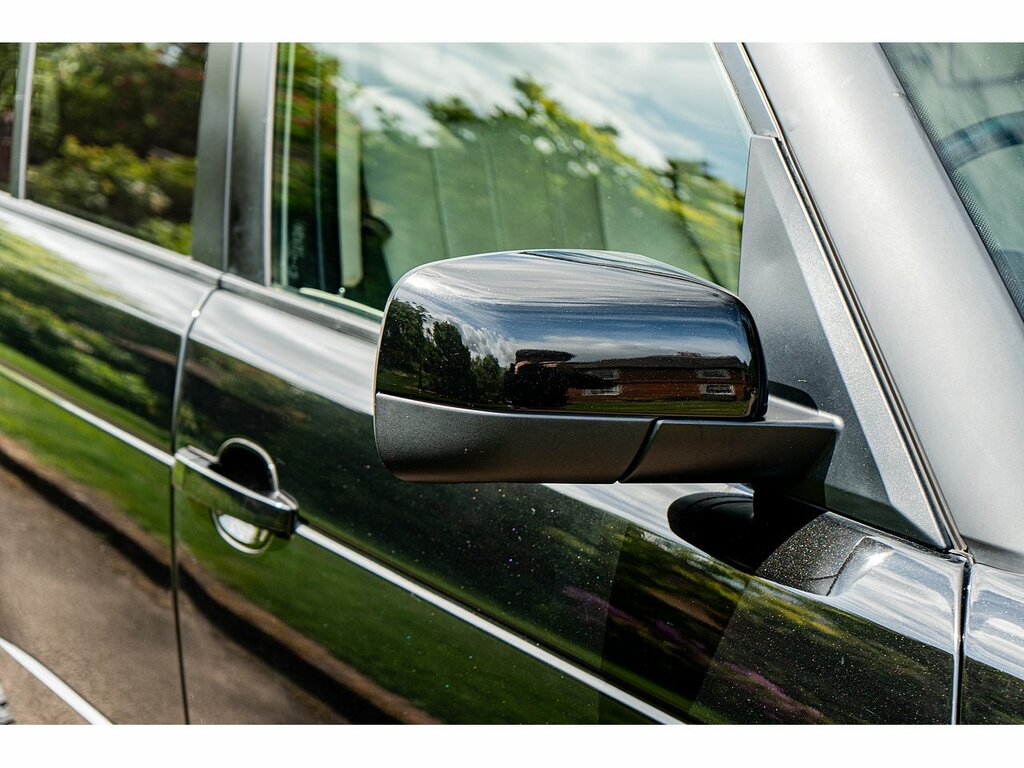 Land Rover Range Rover Black #7