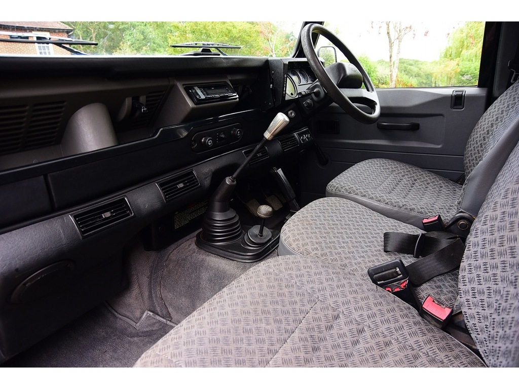 Land Rover Defender 90  Black #22