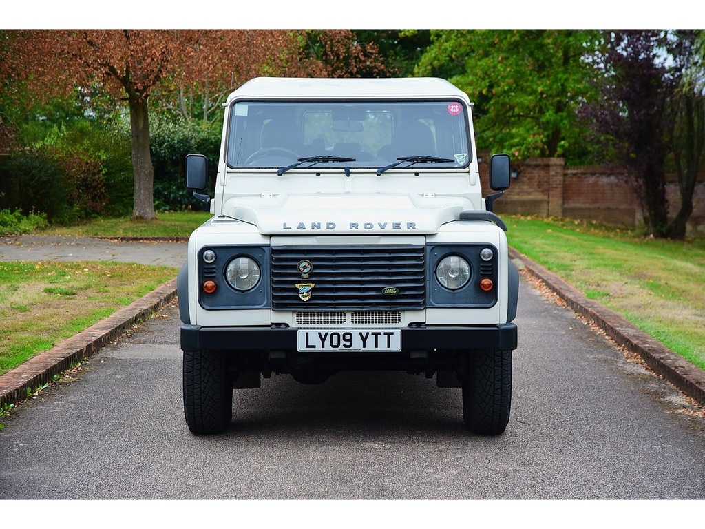 Land Rover Defender 110 110 County Station Wagon White #3