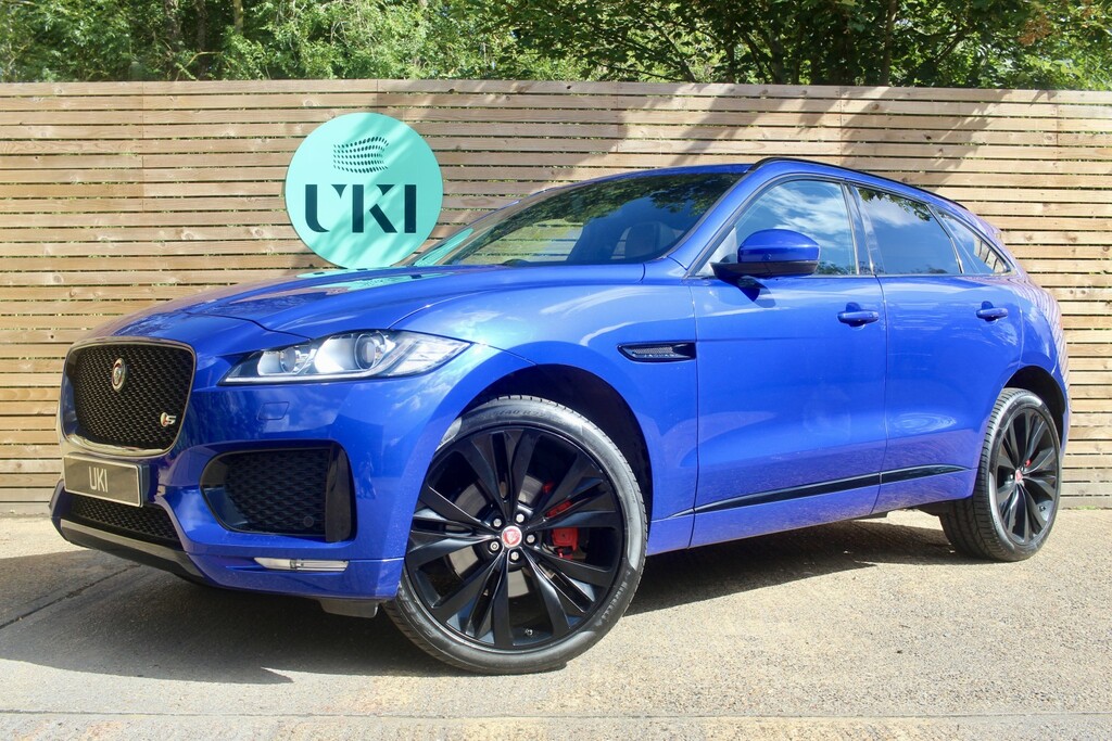 Jaguar F-Pace 3.0 V6 S Blue
