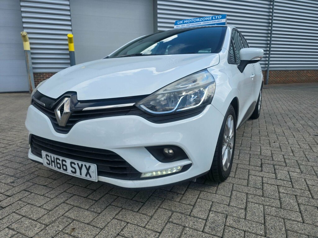 Renault Clio 1.2 16V Dynamique Nav Euro 6 SH66SYX White #3