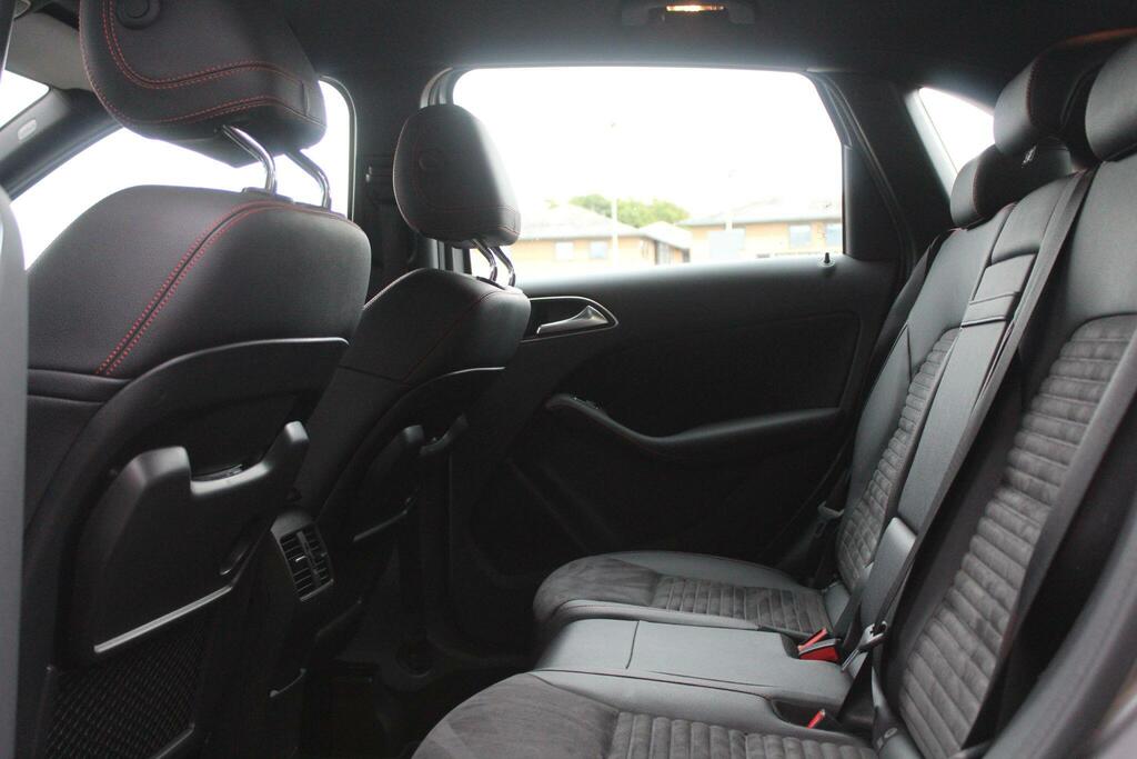 Mercedes-Benz B Class Black #18