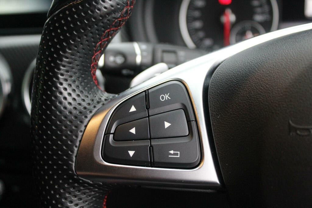 Mercedes-Benz B Class Black #28