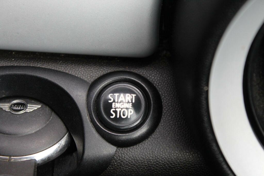 Mini Hatch 2013 1.6 Cooper S Suv All4 Euro White #24