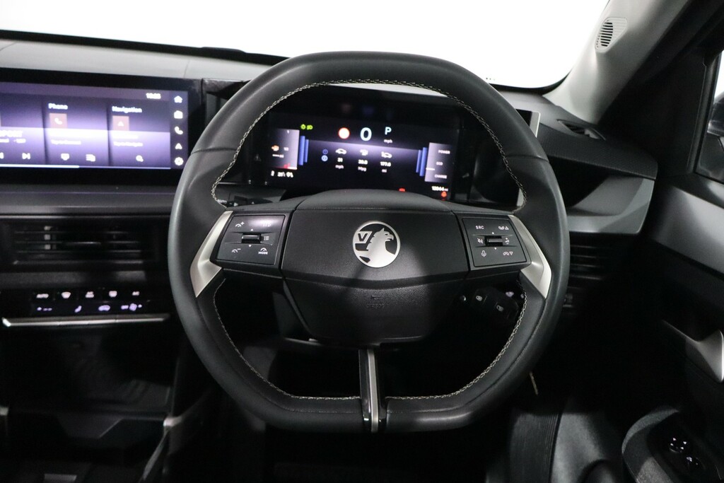 Vauxhall Frontera 83Kw Design 44Kwh Orange #16