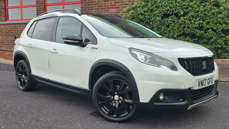 Peugeot 2008 1.2 Puretech Gt Line White #2