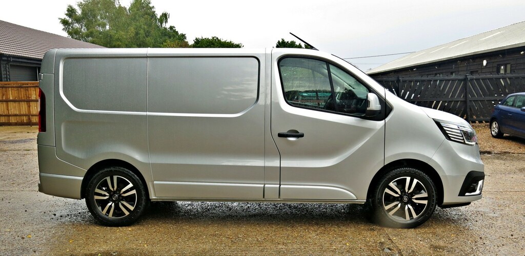 Renault Trafic Panel Van 2.0 Sl28 Swb Blue Dci 150Bhp Sport Pane MA72PGZ Grey #2