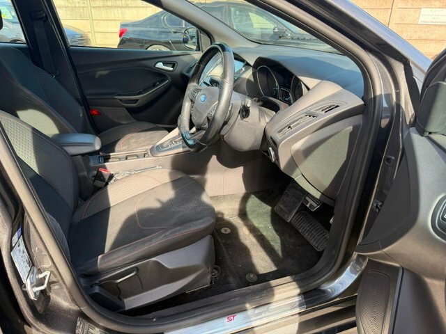 Ford Focus 1.0T Ecoboost St-line Hatchback Eu YP17HZR Grey #2