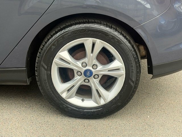 Ford Focus Zetec Black #54