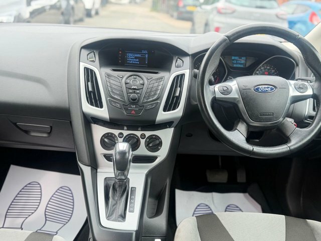 Ford Focus Zetec Black #9