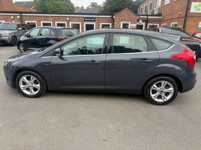 Ford Focus Zetec Black #23