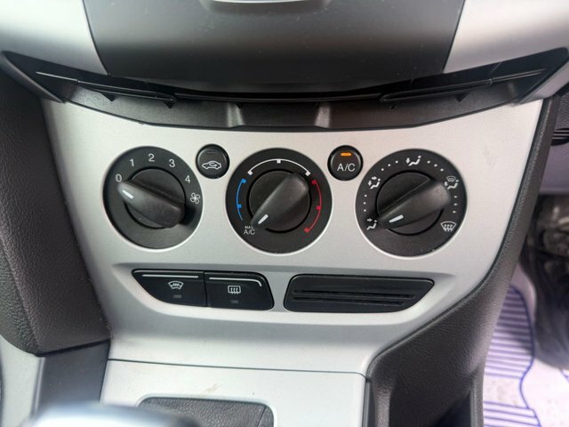 Ford Focus Zetec Black #34