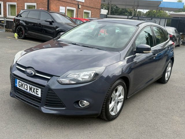 Ford Focus Zetec Black #7