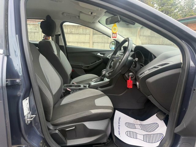 Ford Focus Zetec Black #49