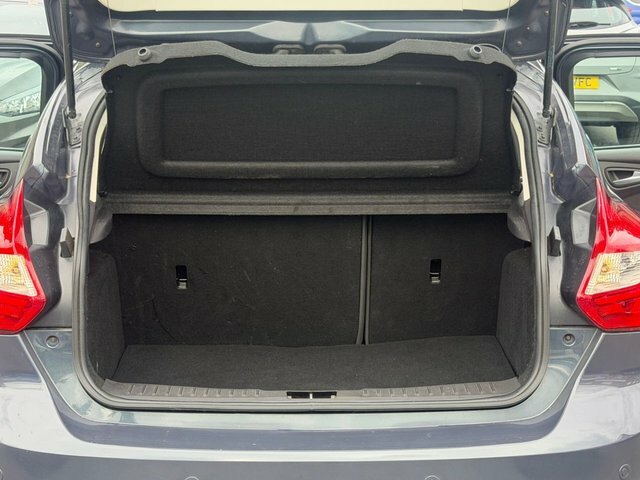 Ford Focus Zetec Black #21