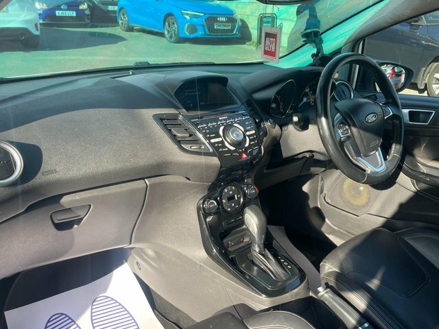 Ford Fiesta Hatchback Red #47