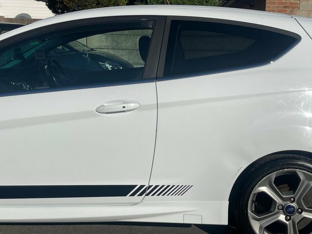 Ford Fiesta Hatchback Red #17