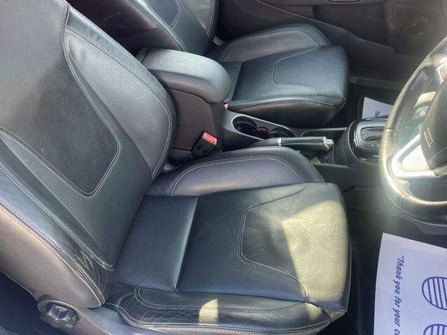 Ford Fiesta Hatchback Red #38