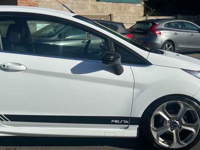 Ford Fiesta 1.0T Ecoboost Titanium X Hatchback Powe White #5