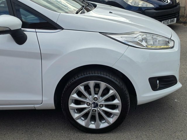 Ford Fiesta 1.0T Ecoboost Titanium X Hatchback Powe White #3
