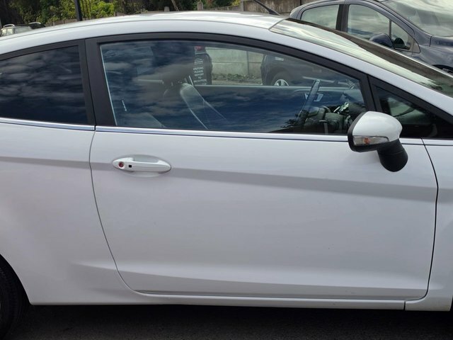Ford Fiesta 1.0T Ecoboost Titanium X Hatchback Powe White #6