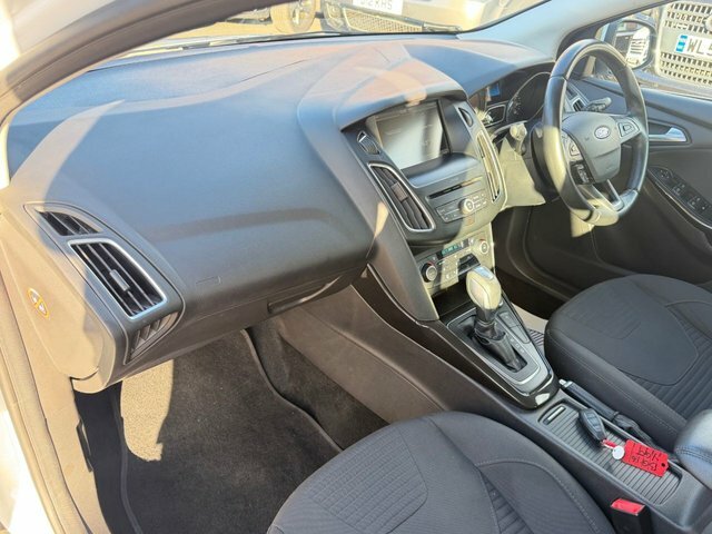 Ford Focus Focus Titanium X Blue #51