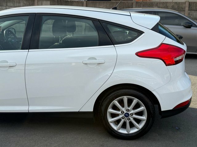 Ford Focus Focus Titanium X Blue #37