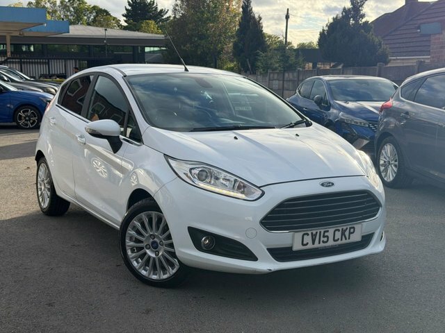 Ford Fiesta 1.0T Ecoboost Titanium Hatchback Powers White