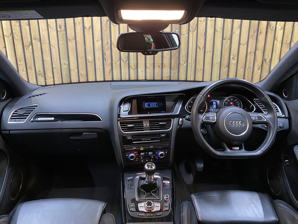 Audi A4 Avant Tdi Black Edition Blue #5