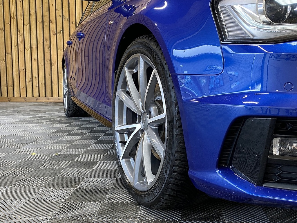 Audi A4 Avant Tdi Black Edition Blue #6